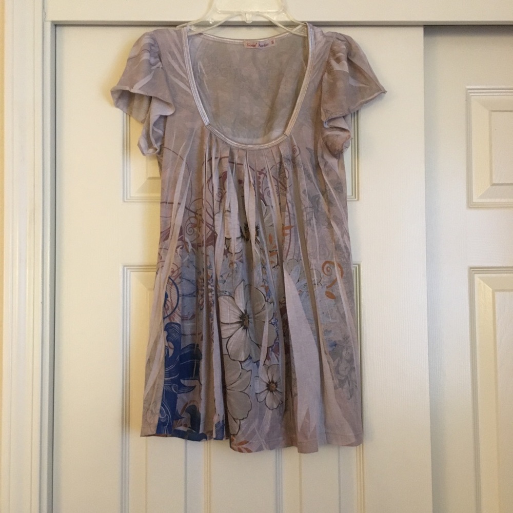 Casual Freedom Floral Print Top Size Small